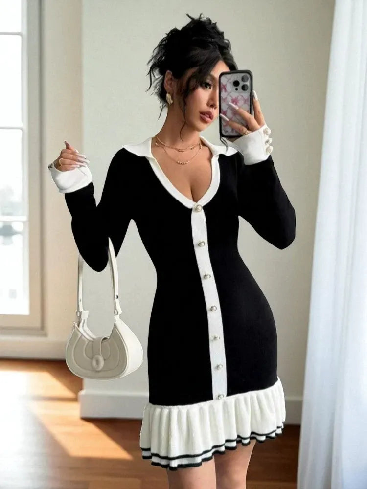 Hepburn-Style Strickkleid mit Kontrastakzenten | Zeitlose Eleganz neu interpretiert